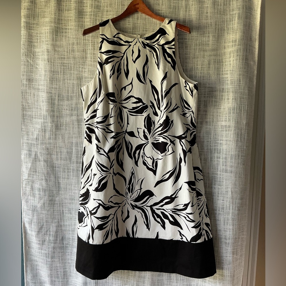 Chaps Black and White Floral Midi Dress